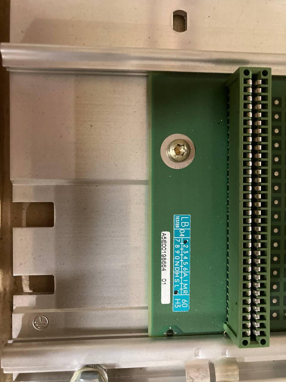 SIEMENS 6ES5700-2LA12