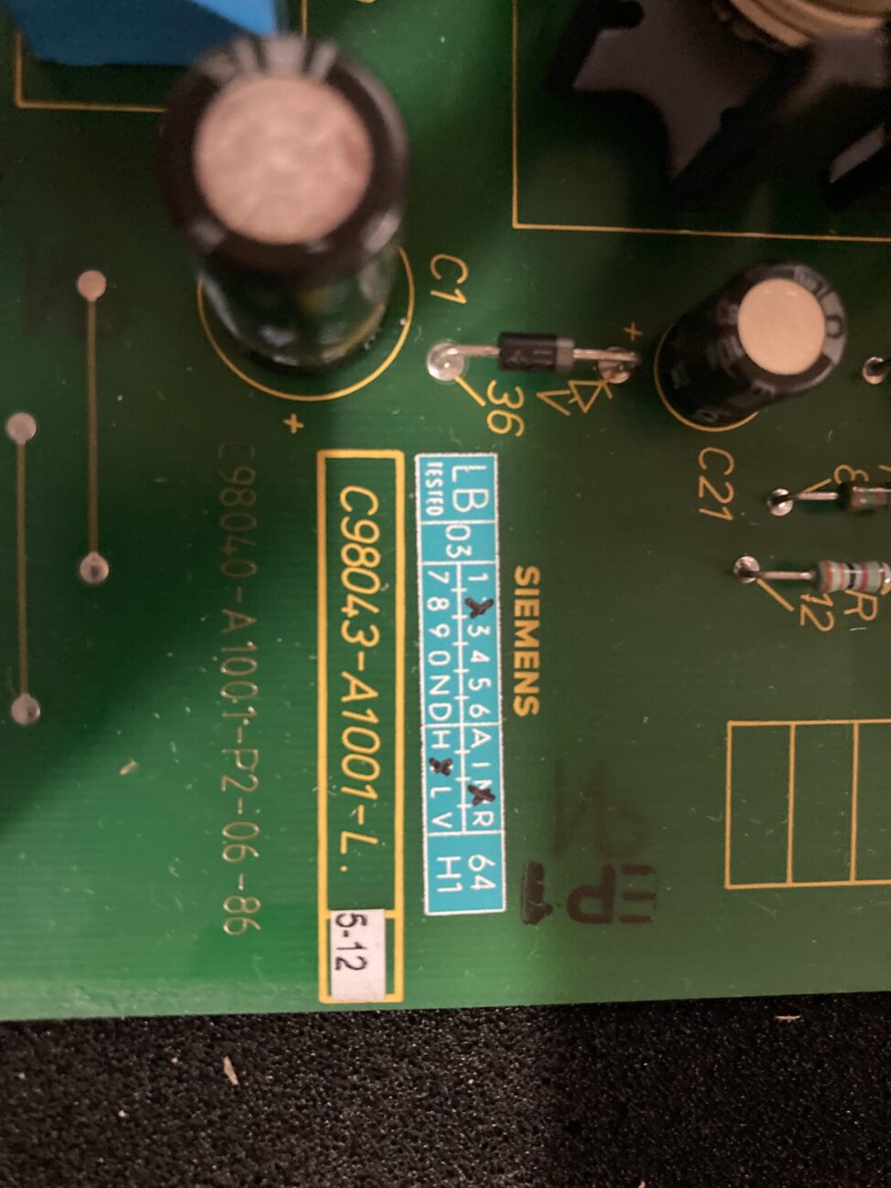 SIEMENS C98043-A1001-L7-06