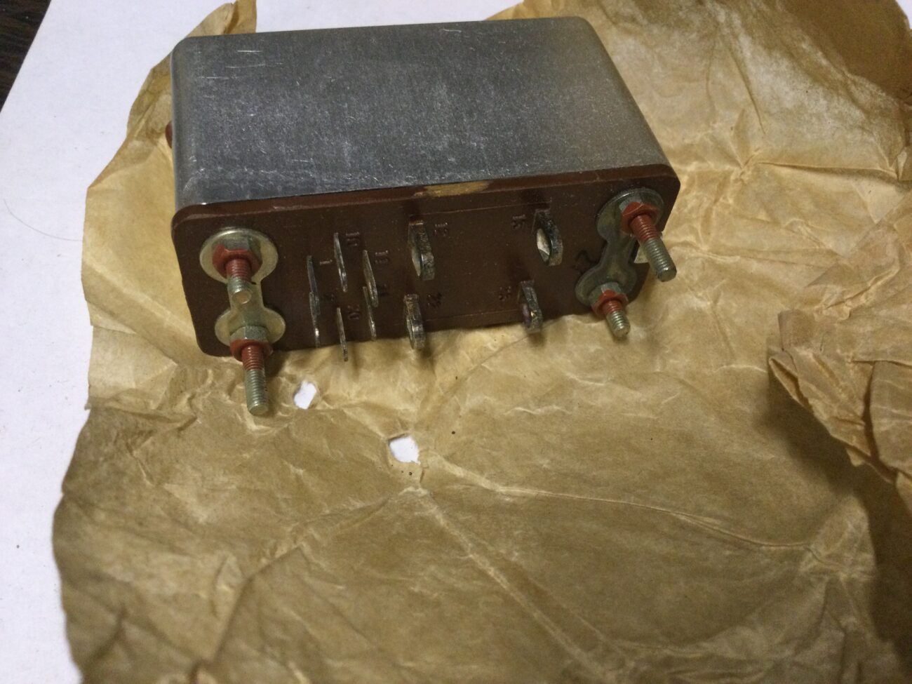 Реле 8Э11 40А 27В