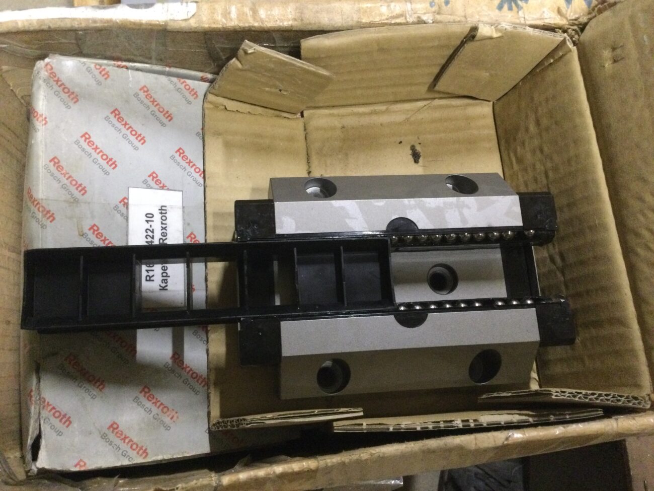Линейный направляющий Блок Rexroth R165342220