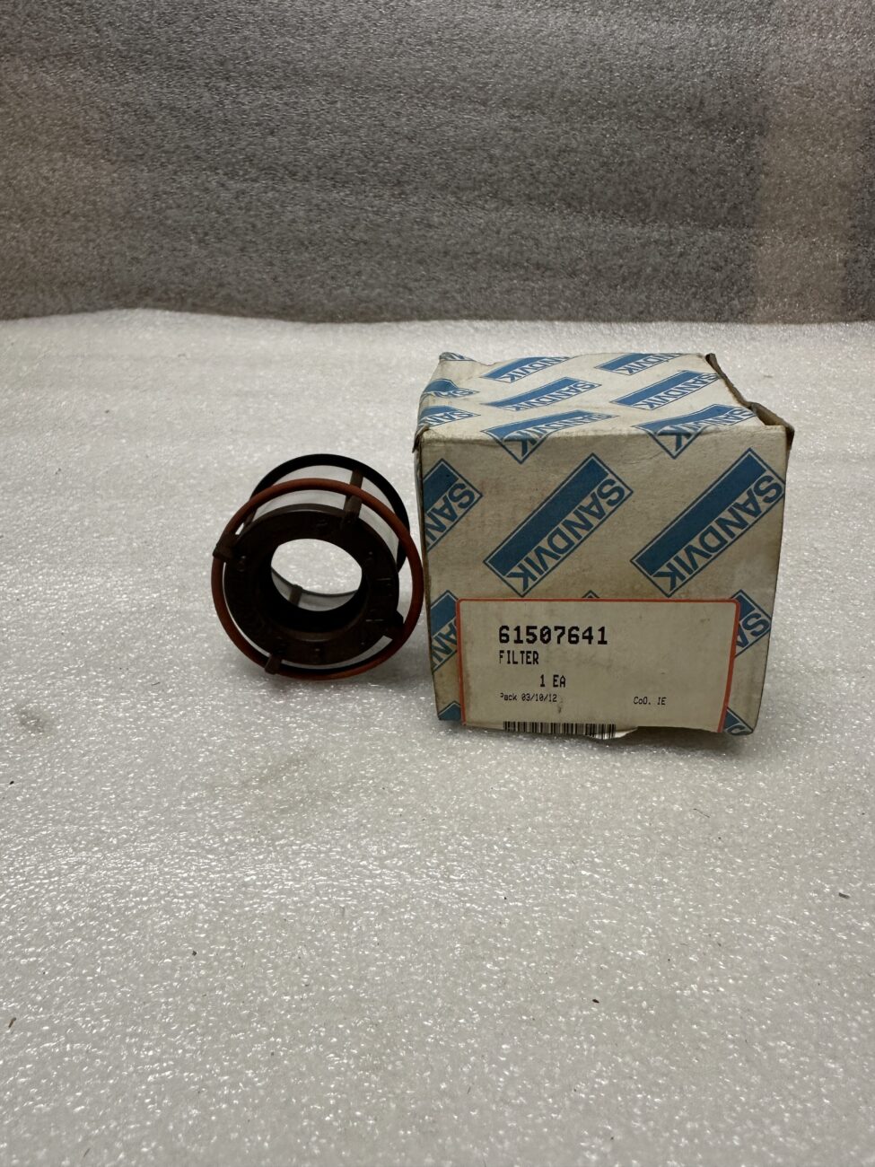 топливный фильтр Sandvik 61507641